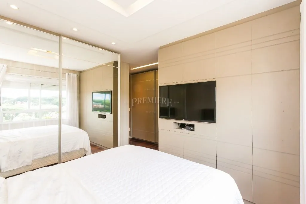 Furnished 158 m² apartment with 3 bedrooms and 5 bathrooms — photo 36