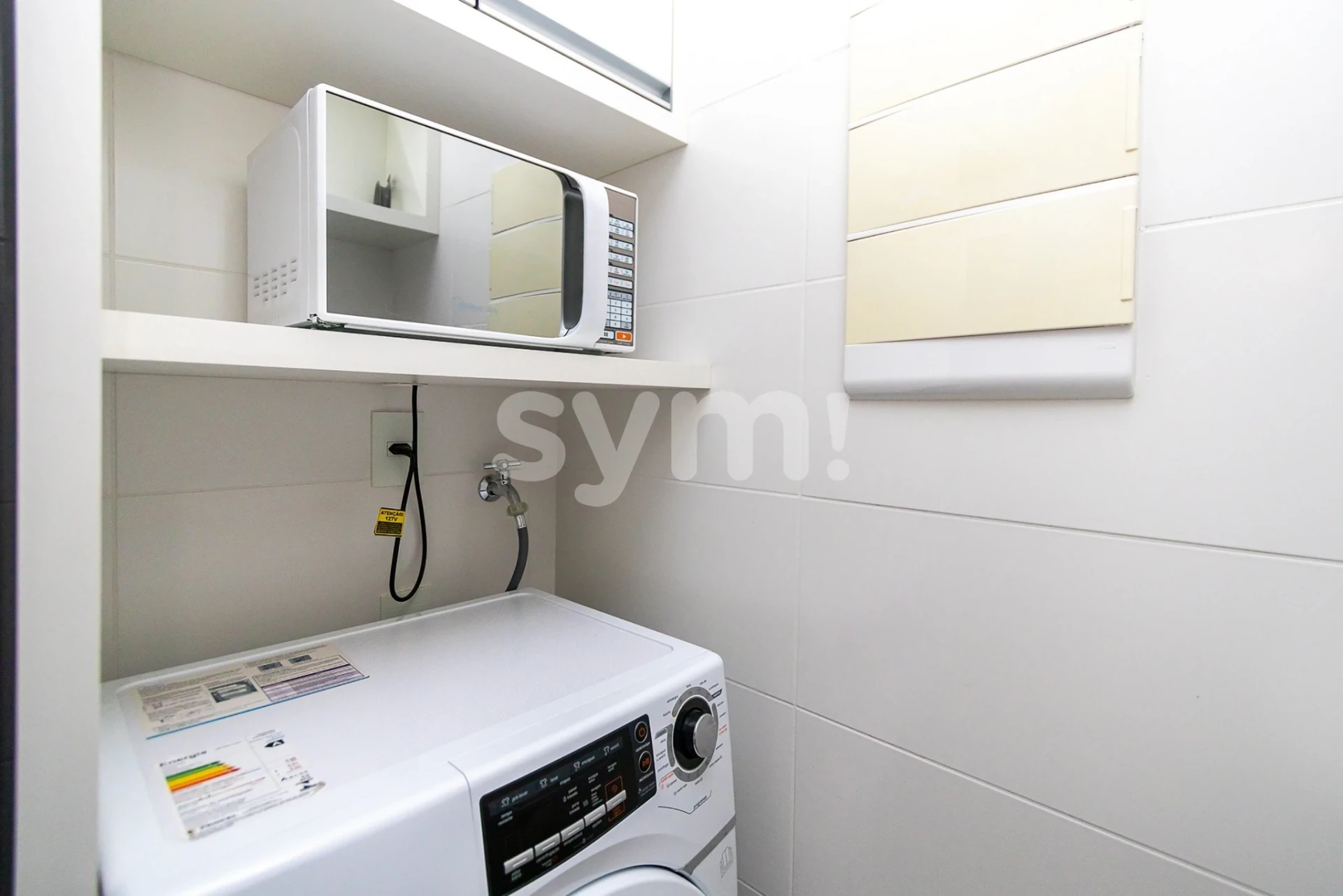 Furnished 1-bedroom apartment with balcony and 55 m² — photo 20