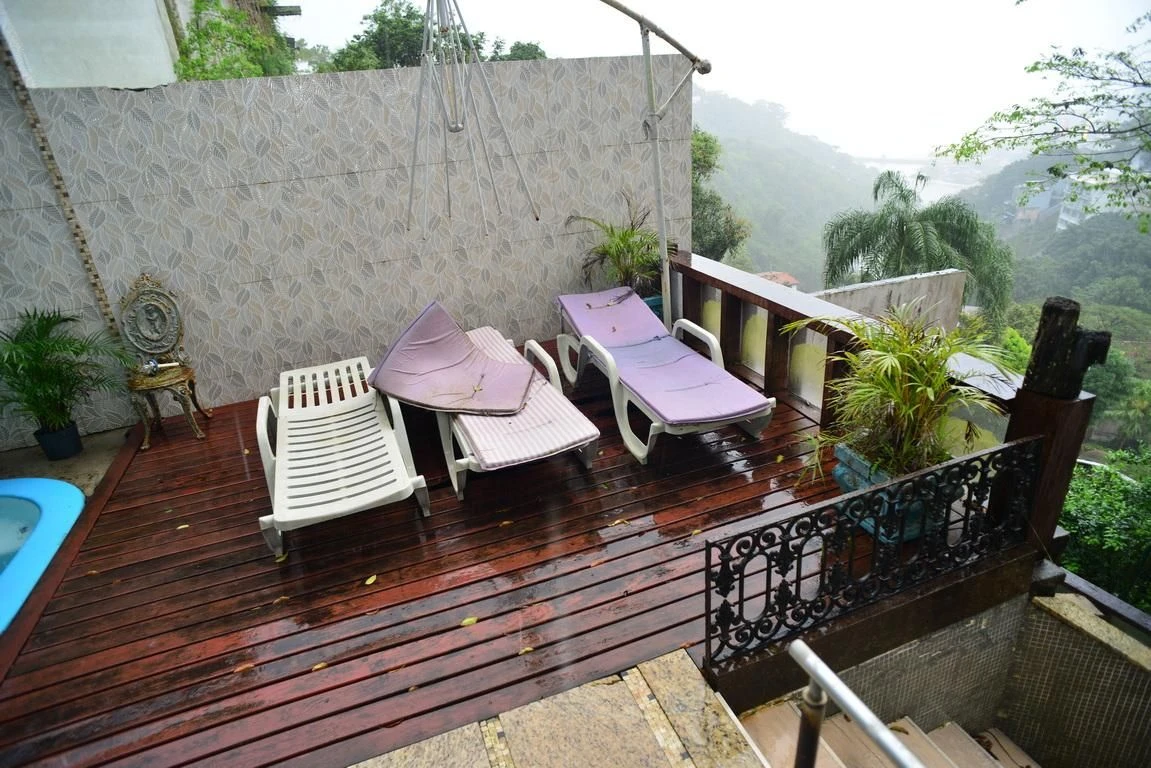 Furnished house, 700 m², with a jacuzzi — photo 82