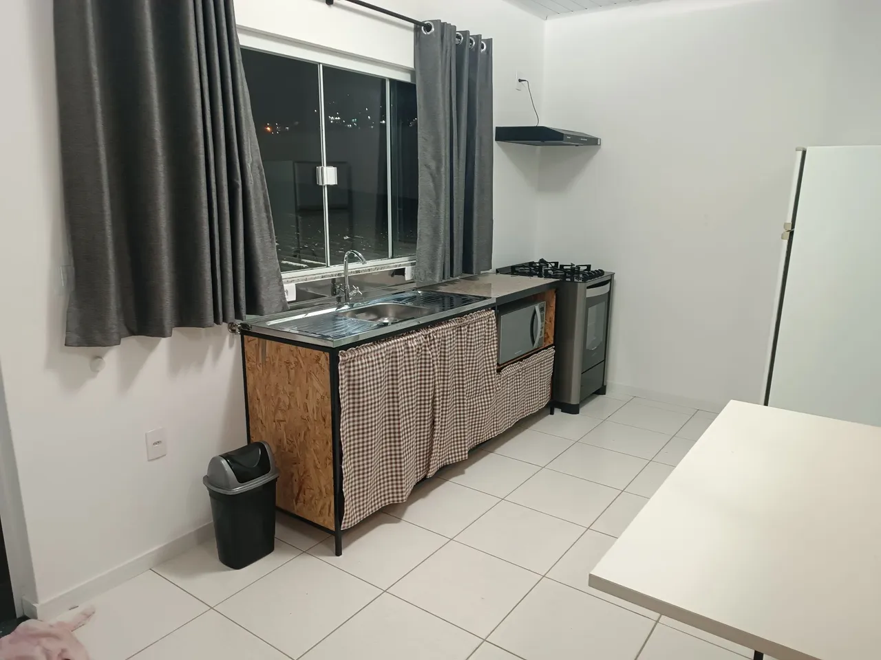 Furnished one-bedroom, 24 m² apartment in Florianópolis — photo 2