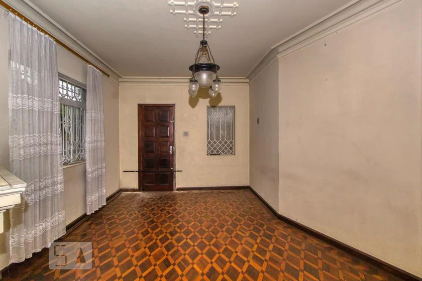Casa sem mobília com 5 quartos, 1 suíte e jardim — photo 6