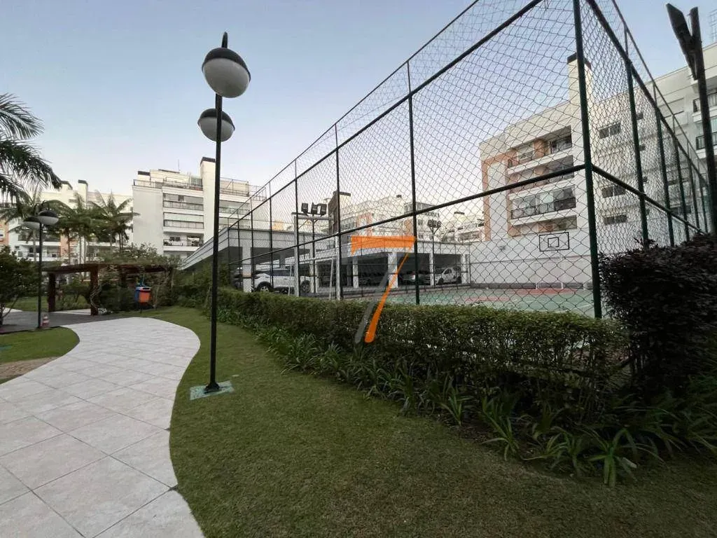 3-bedroom apartment with private garden and 337 m² — photo 30
