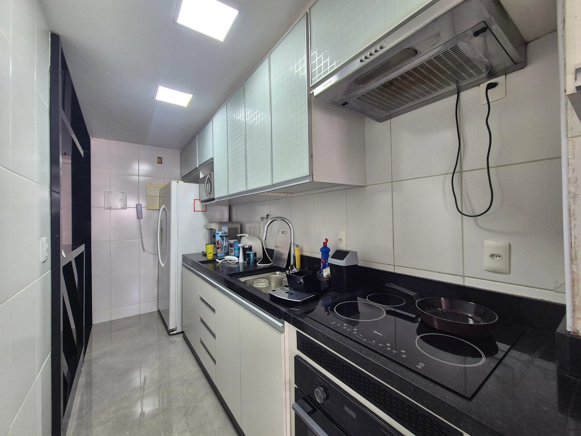 2-bedroom apartment in a building with a sauna — photo 44