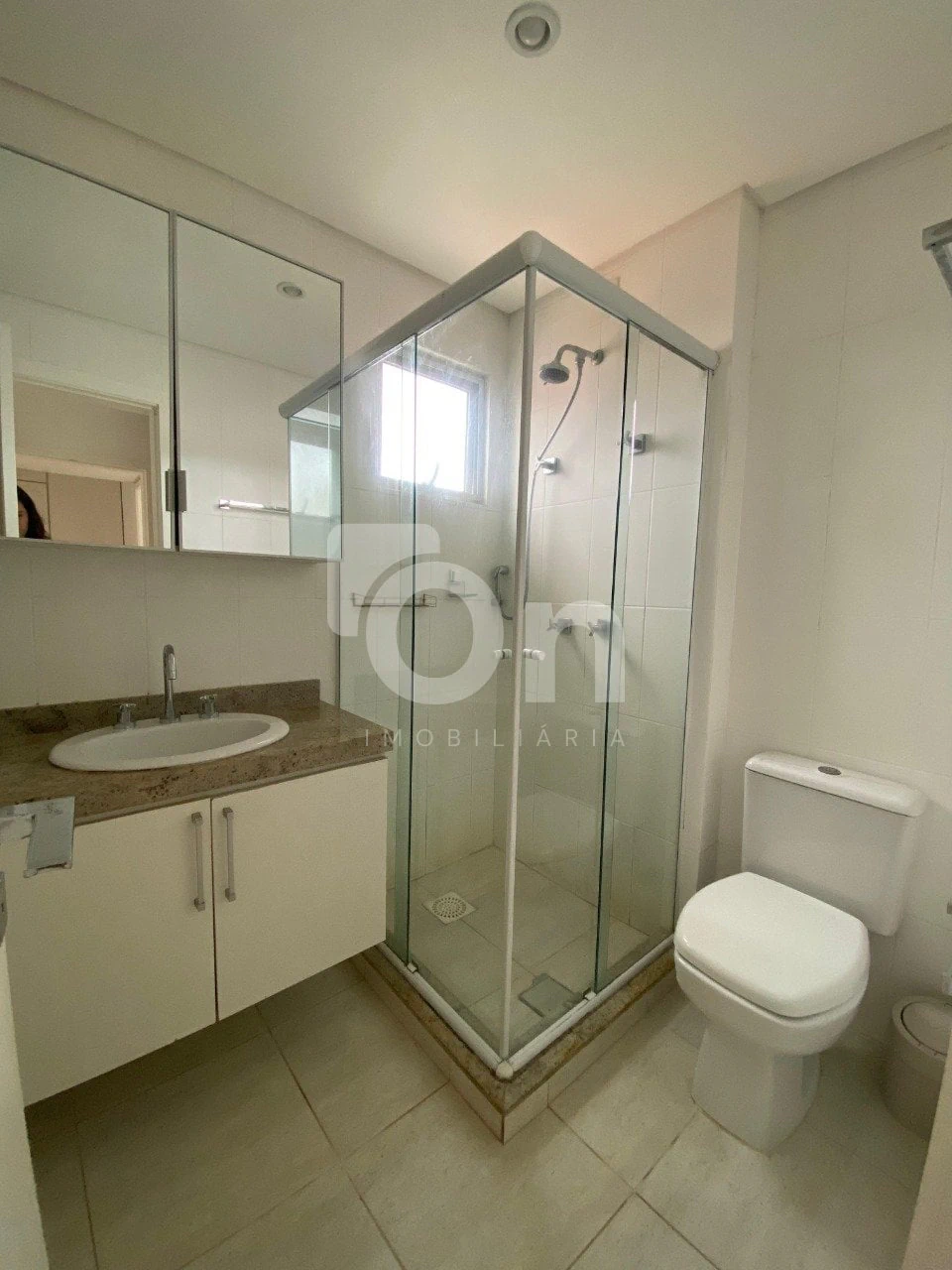 Furnished apartment, 105 m², with a glass-enclosed balcony — photo 20