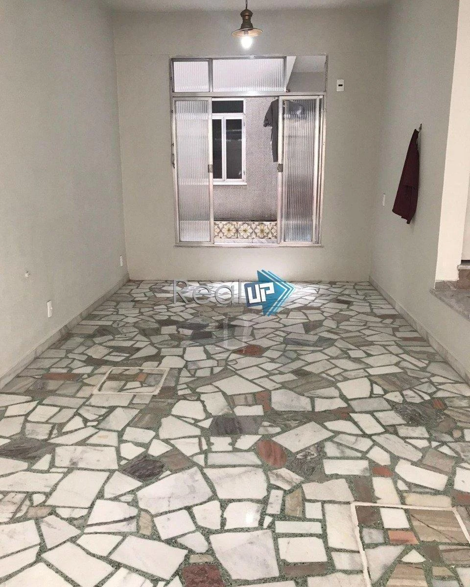Casa duplex com 5 quartos e 4 banheiros — photo 3
