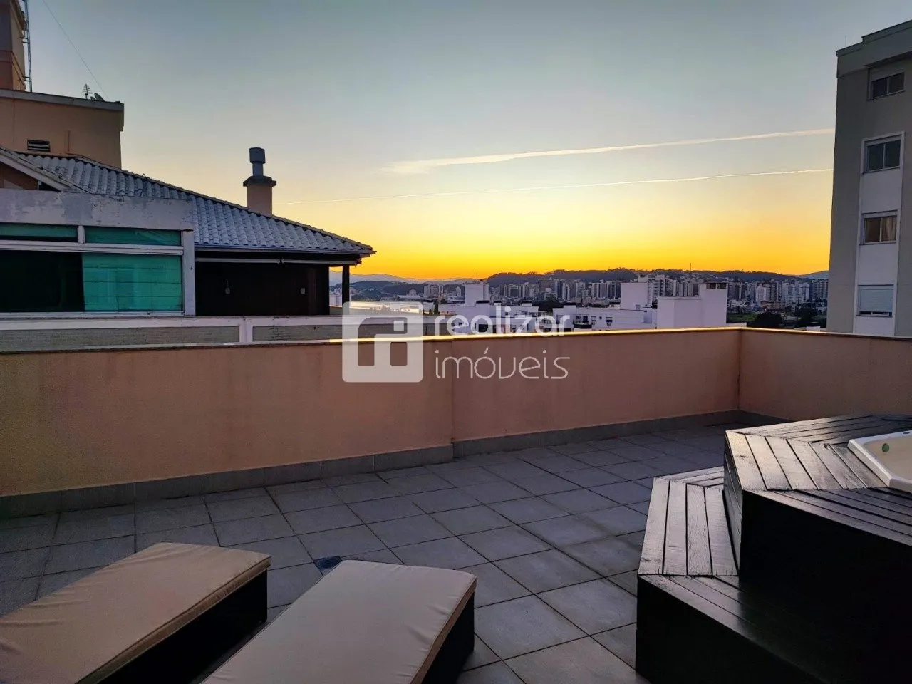 Меблированный дуплекс пентхаус: 4 спальни и 208 м² — photo 30