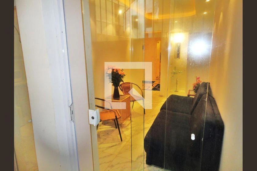Furnished apartment with 4 bedrooms and 120 m² — photo 15