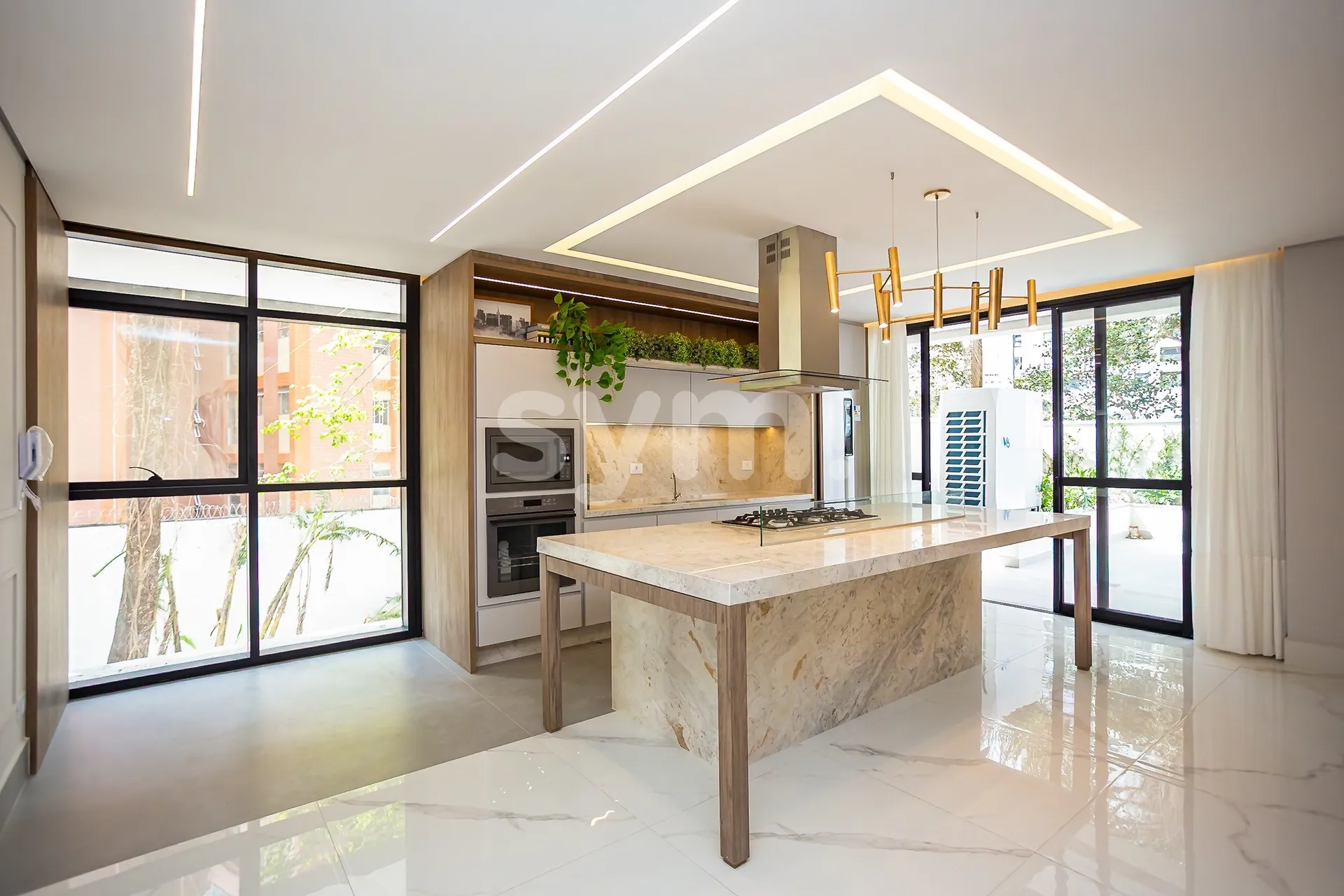 2-bedroom apartment with a grill on the balcony in Curitiba