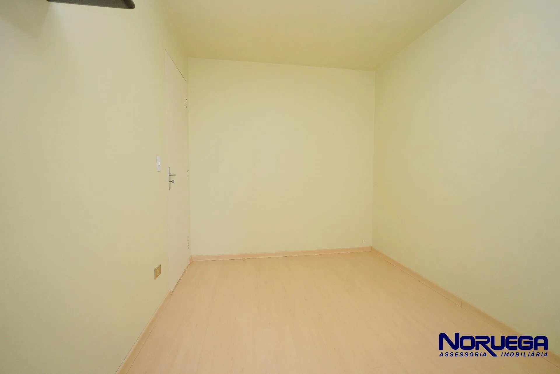 Apartment, 63 m², with wood or laminate floors — photo 13