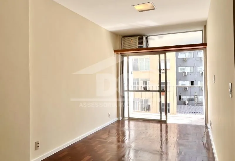 One-bedroom apartment in a building with a sauna — photo 14