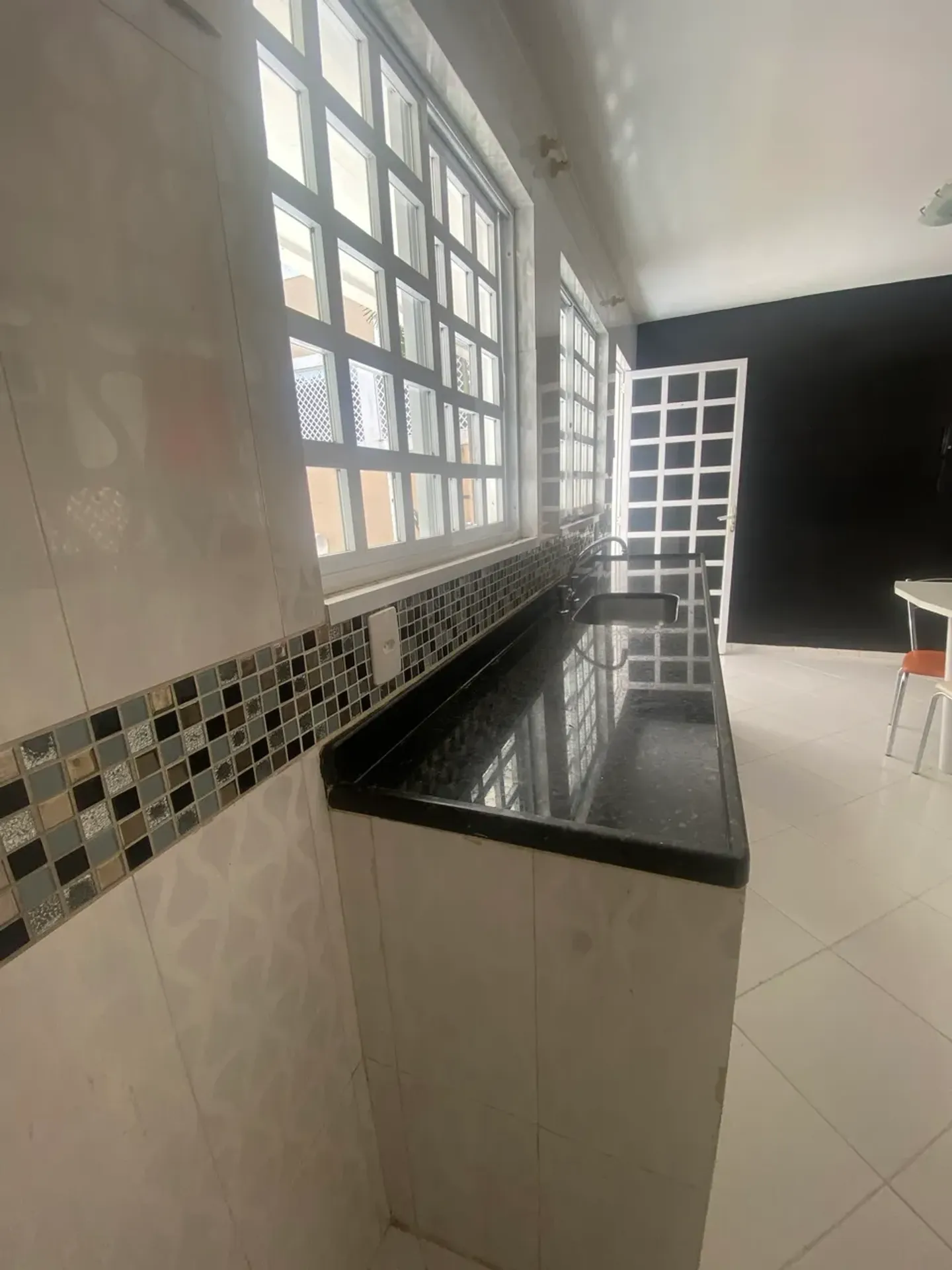 House, 200 m², with a grill on the balcony — photo 15