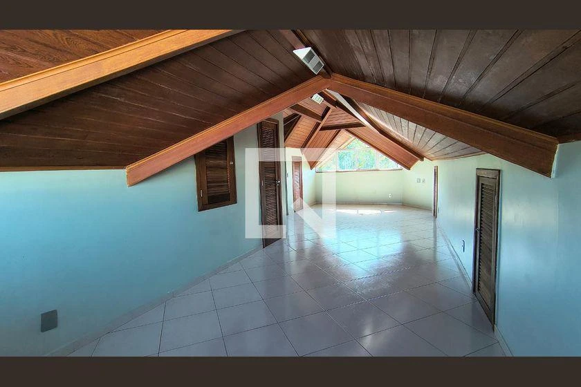 Casa de 300 m² com 3 suítes e 6 banheiros — photo 49
