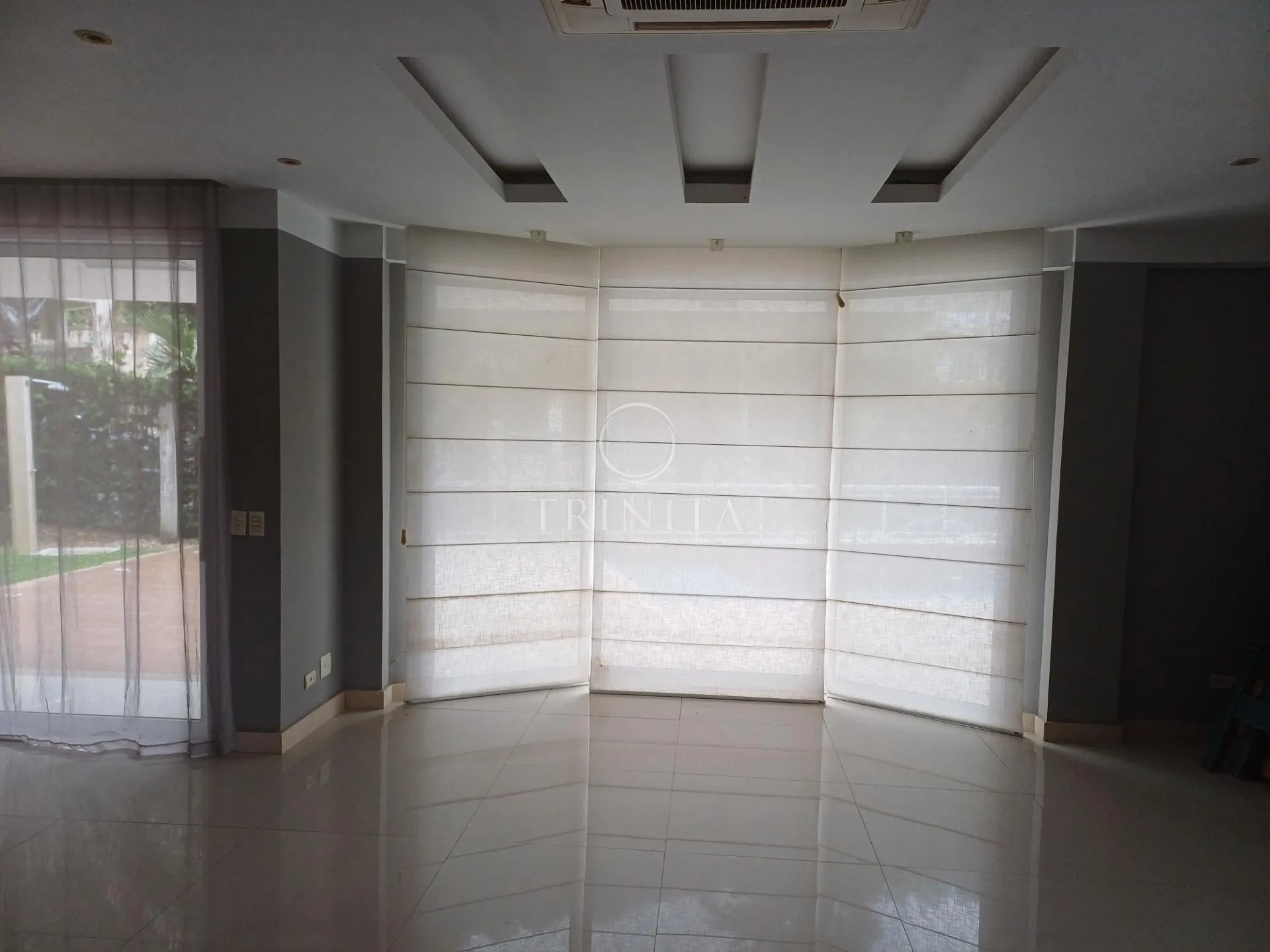 House, 490 m², with a grill on the balcony — photo 30