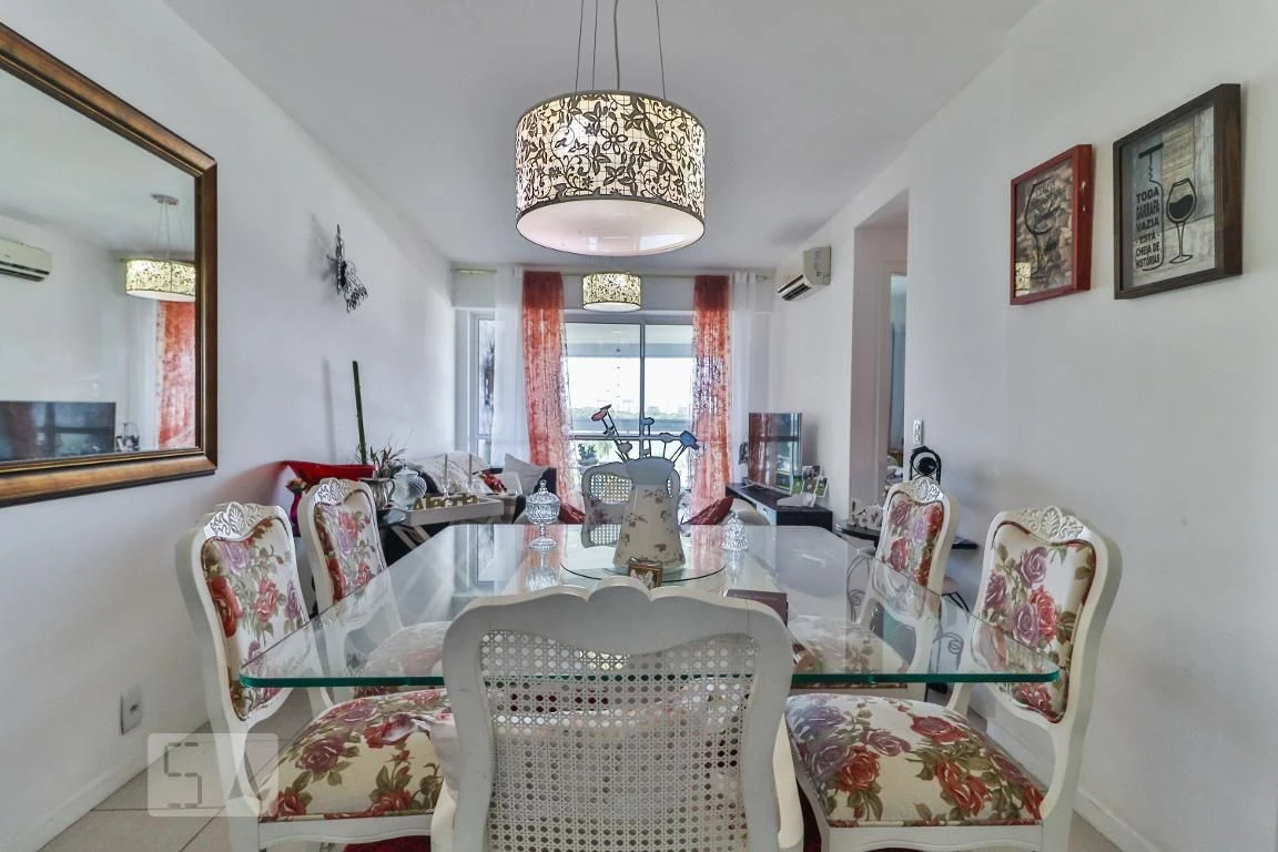 Apartamento para alugar de 100 m² com 3 quartos e varanda — photo 2