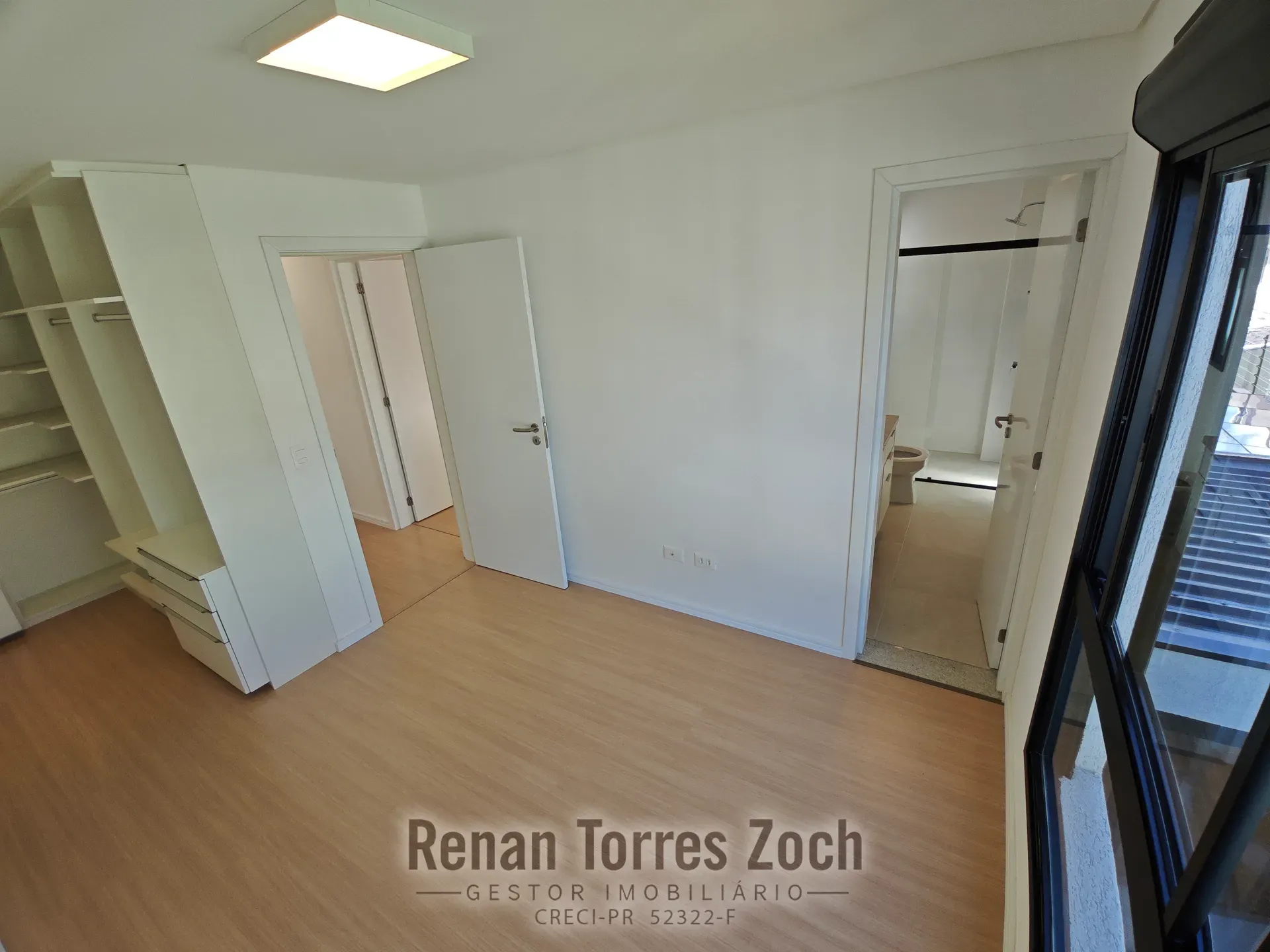 House, 121 m², with a walk-in closet — photo 3