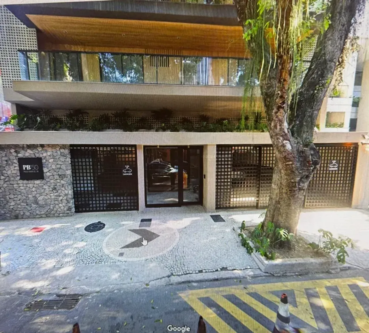 Unfurnished apartment with 3 bedrooms and 4 bathrooms — photo 17