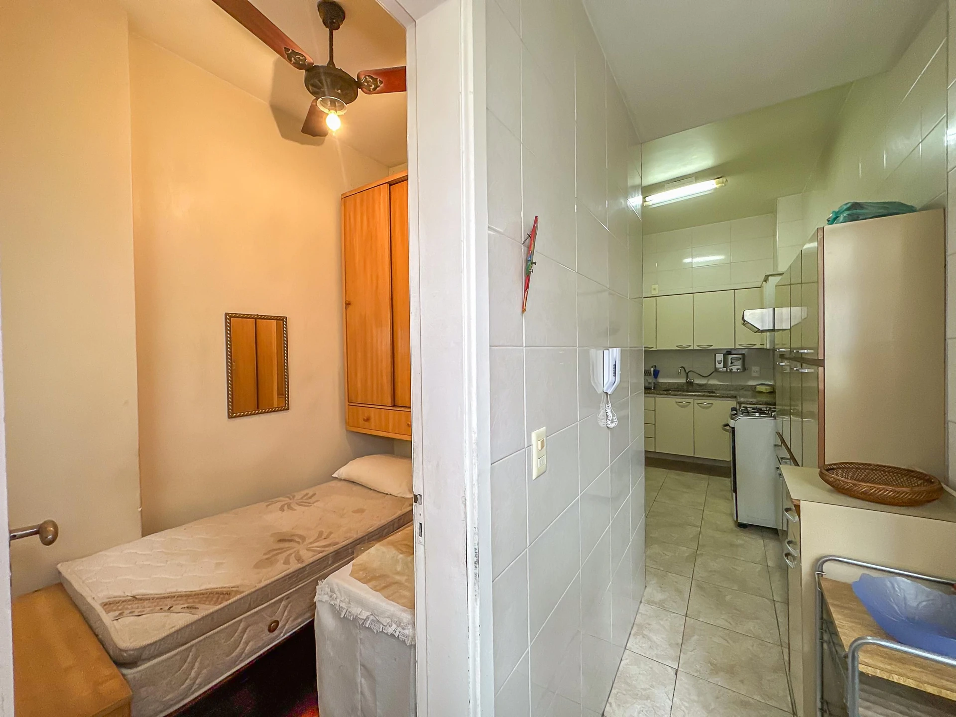 Apartamento mobiliado com 2 quartos e 1 banheiro — photo 40