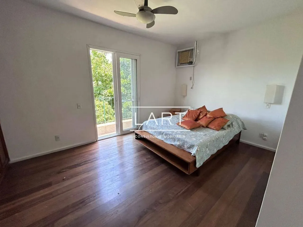 Casa de vila com 4 quartos e 4 banheiros — photo 3