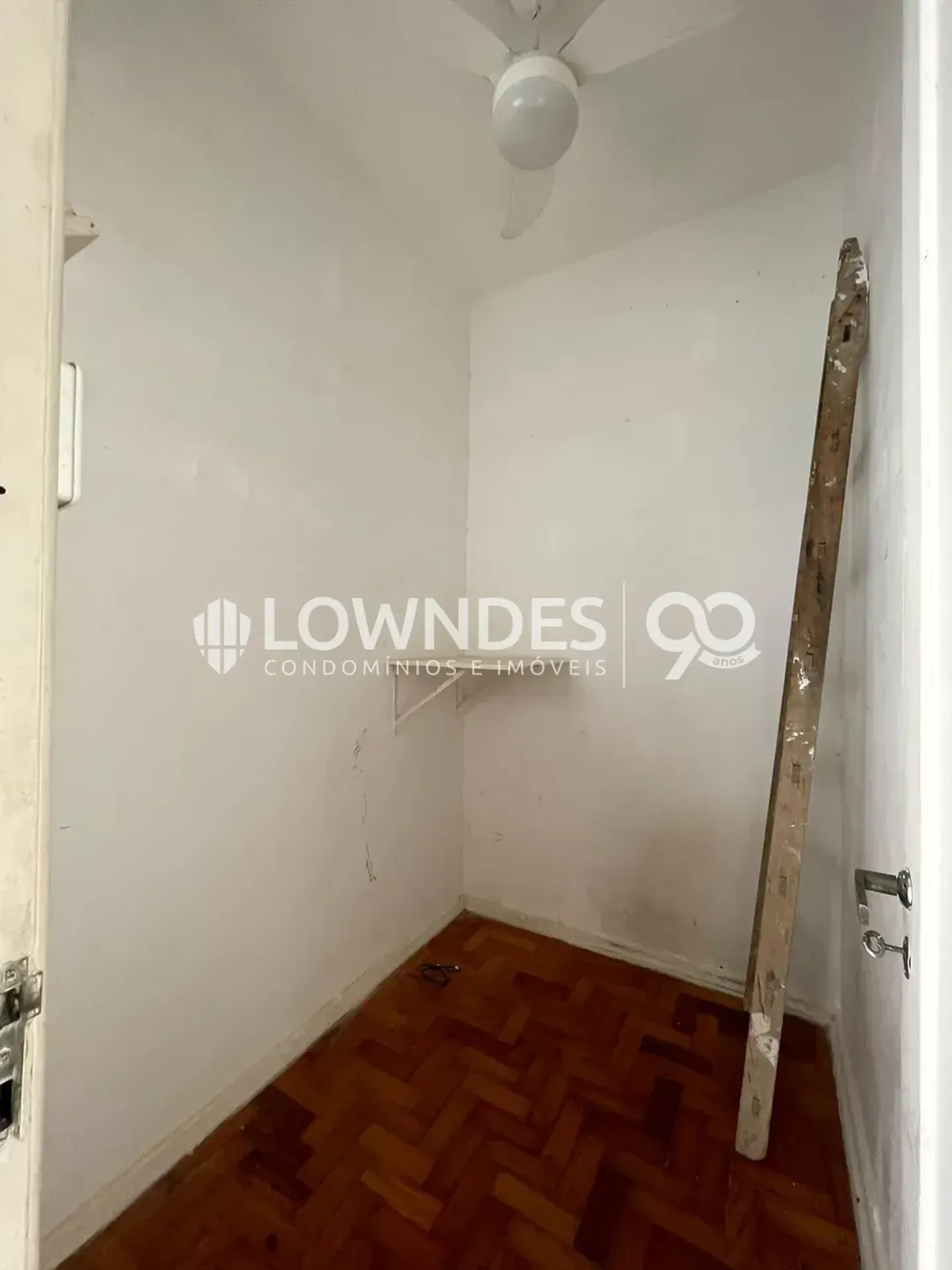 Walk-in closet in a 3-bedroom apartment, 84 m² — photo 15