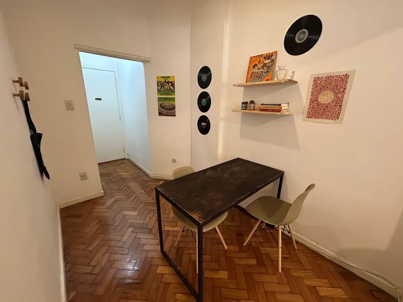 Furnished 1-bedroom apartment with 1 bathroom — photo 8