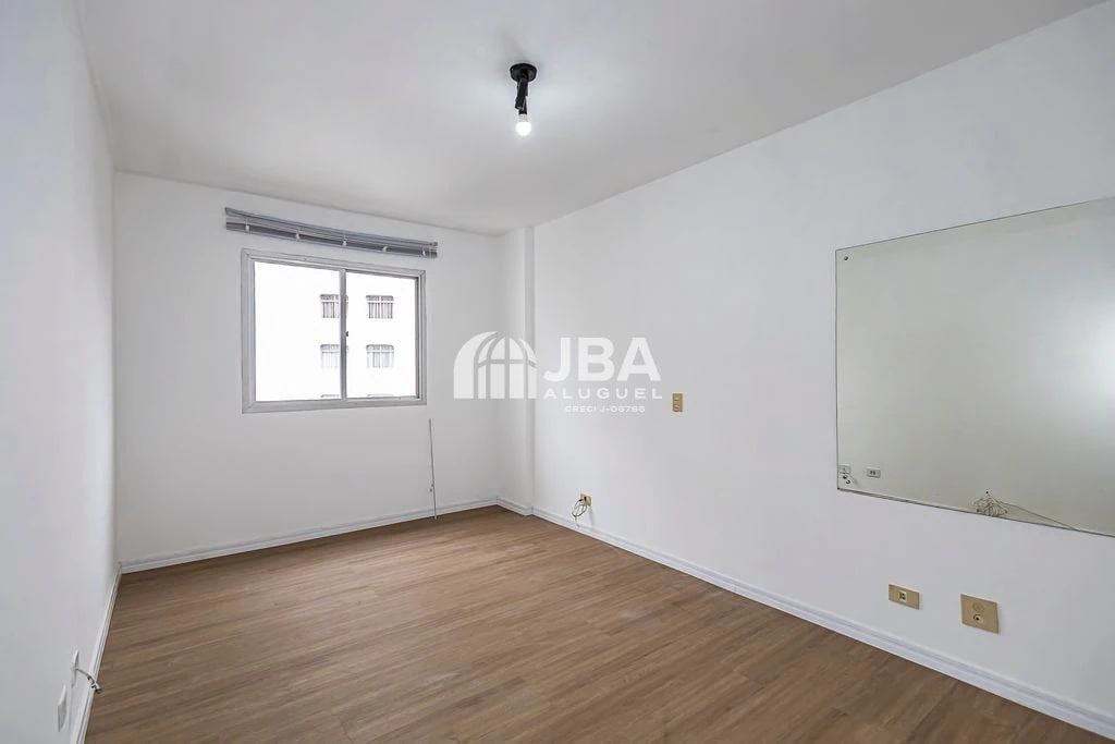 2-bedroom apartment with wood or laminate floors in Curitiba — photo 13