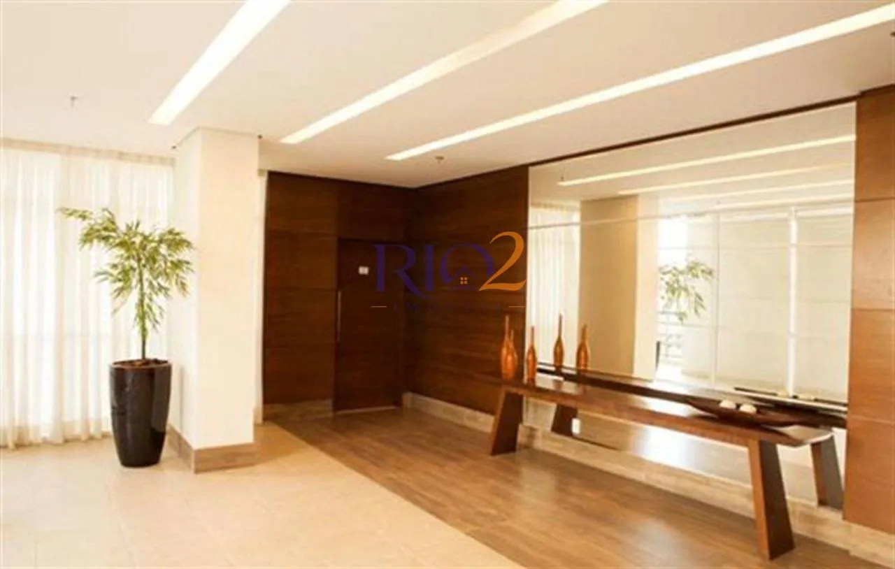 Glass-enclosed balcony in a 3-bedroom apartment, 96 m² — photo 38
