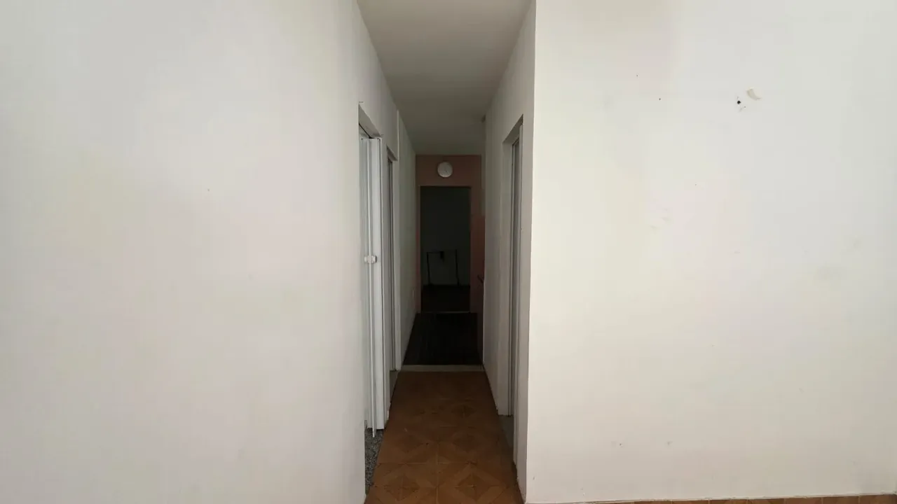 Casa com 3 quartos e 2 banheiros, com garagem para 2 carros — photo 8
