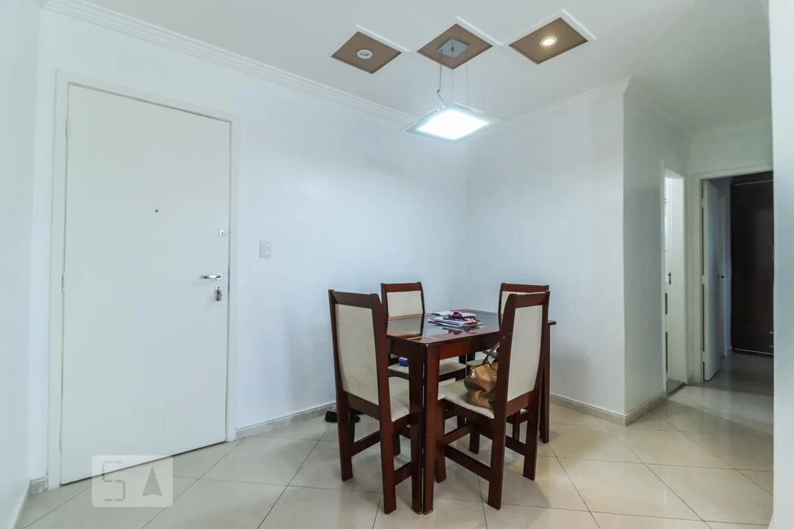 2-bedroom apartment in a building with a gym — photo 22