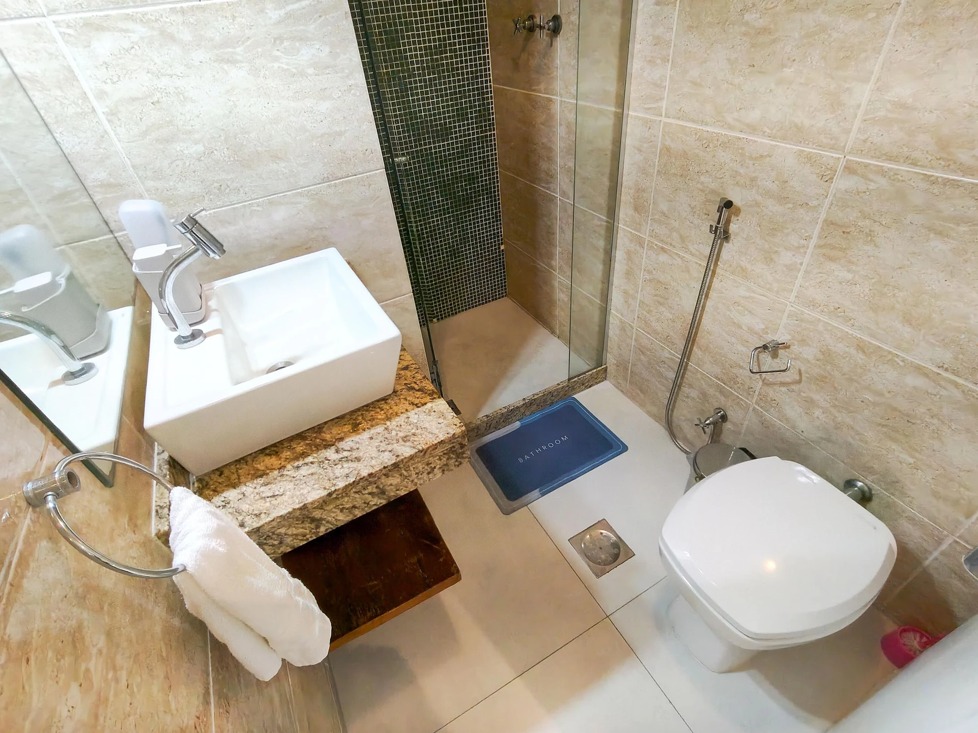 Apartamento mobiliado com cozinha americana e fogão a gás — photo 32