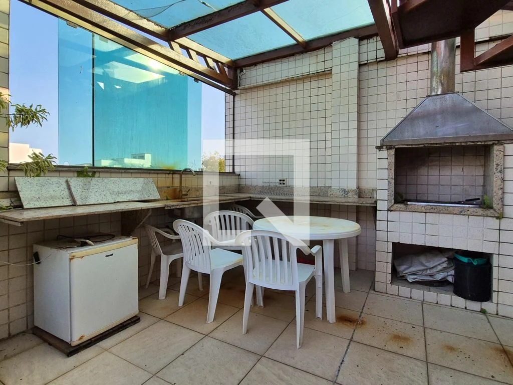 Furnished apartment with 5 en-suite bedrooms and terrace — photo 31