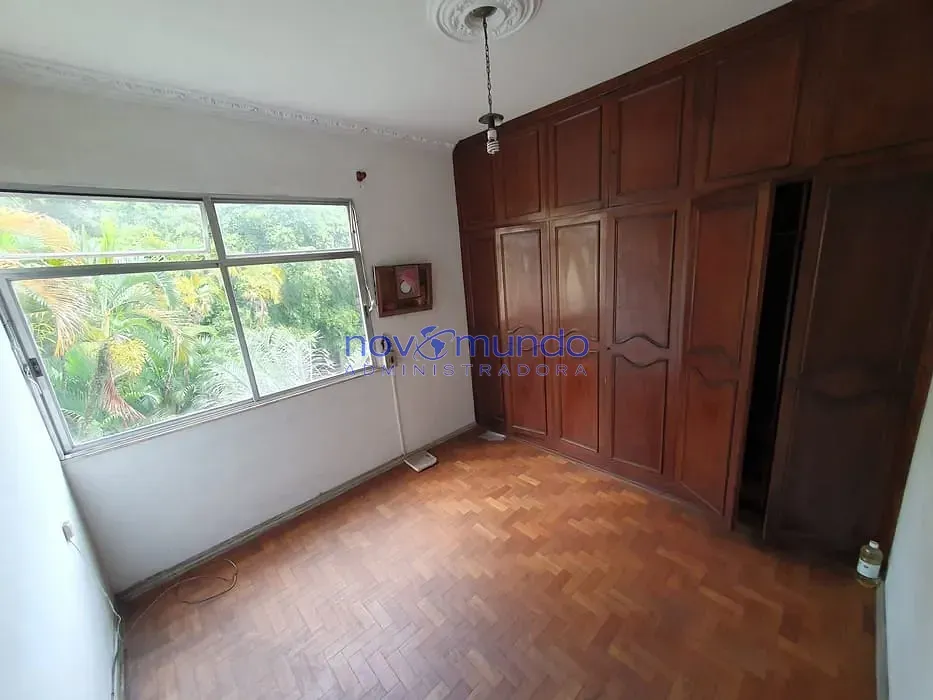 Apartamento de 2 quartos com 1 vaga e cozinha fechada — photo 2
