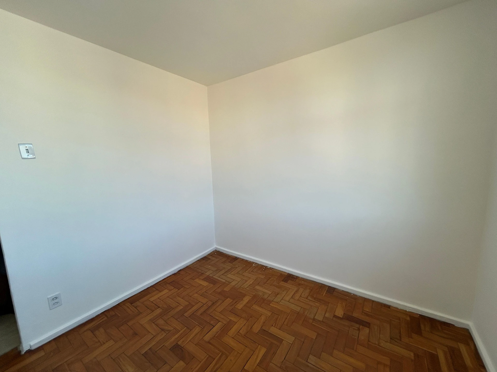 Unfurnished 3-bedroom apartment with 2 baths, no parking — photo 39