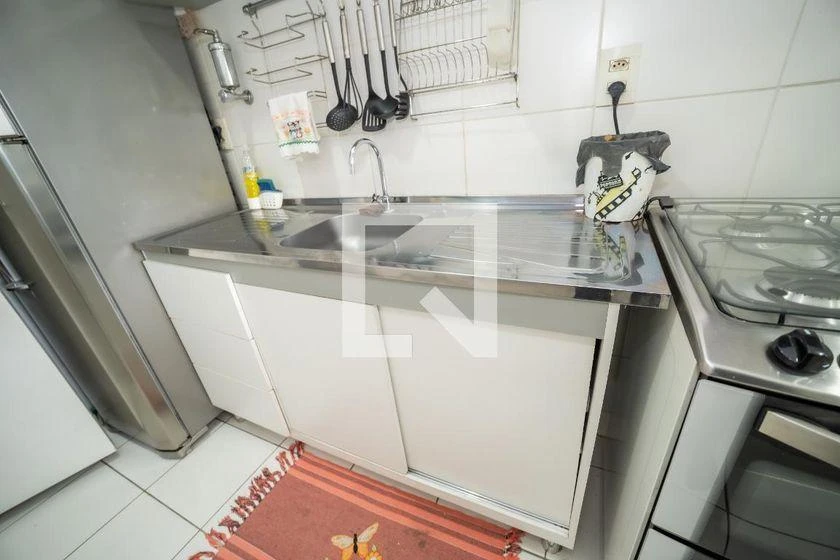 Apartamento mobiliado com 2 quartos e varanda — photo 28