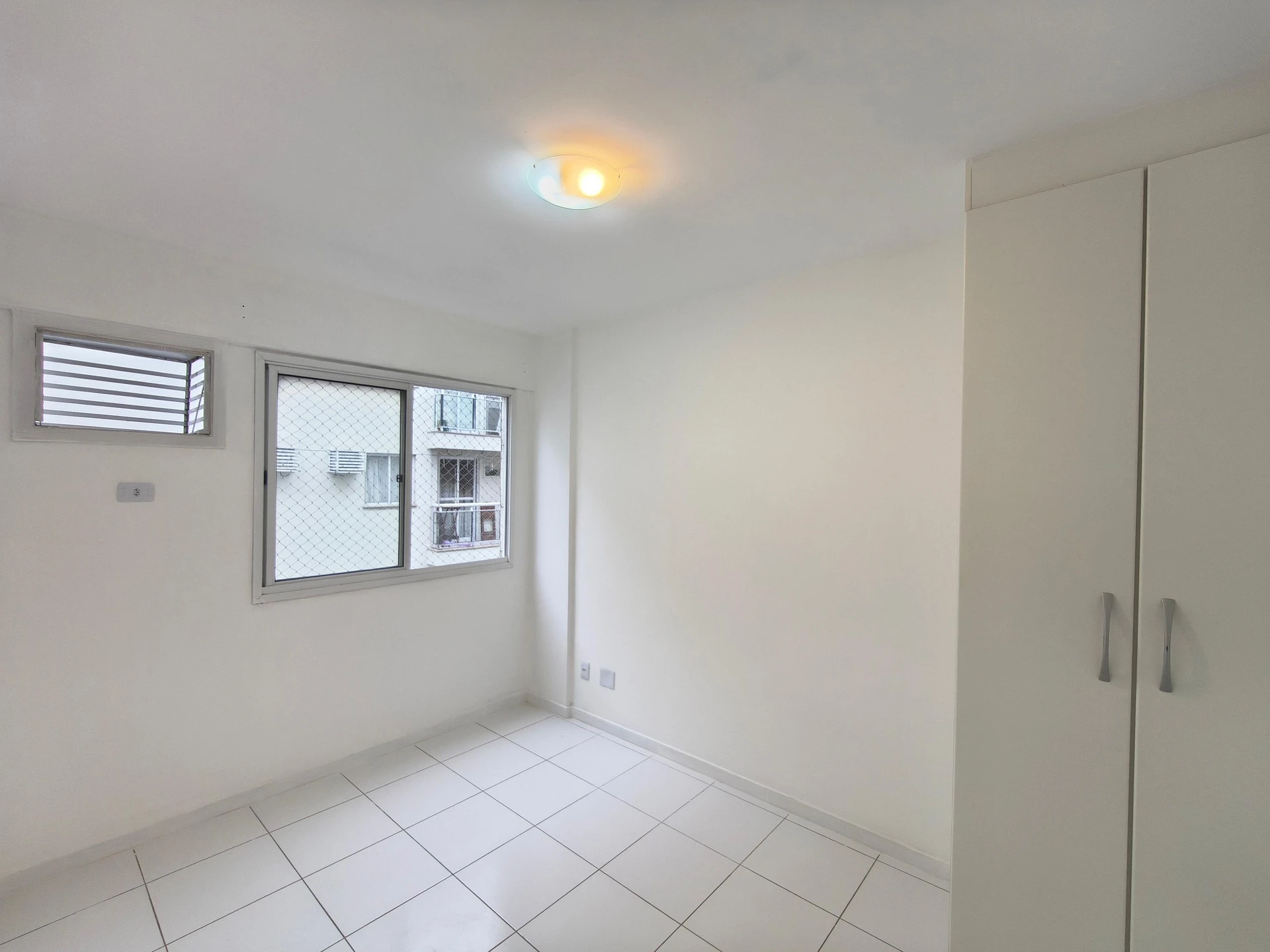 Home office in a 2-bedroom apartment, 57 m² — photo 23