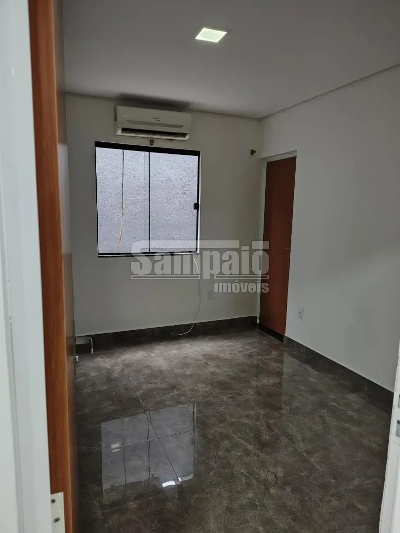 3-bedroom house, 1 with its own bathroom, 215 m² — photo 10