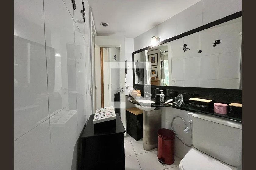 Apartamento mobiliado, 48 m², com janelas do piso ao teto — photo 16