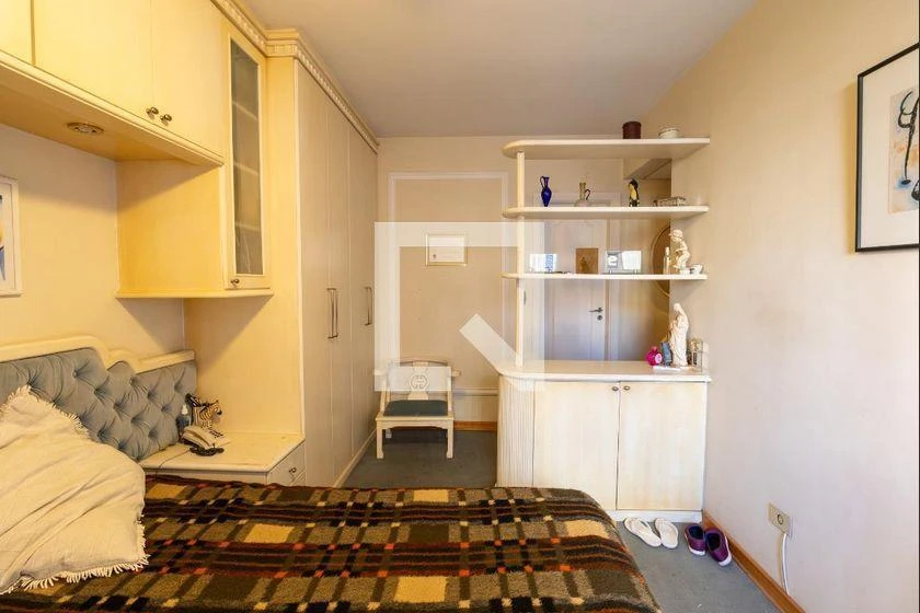 2-bedroom apartment with a bathtub in Curitiba — photo 11