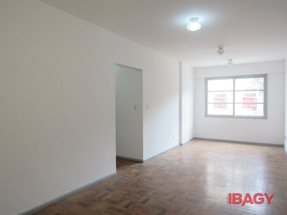 3-bedroom apartment with a separate kitchen 80 m²
