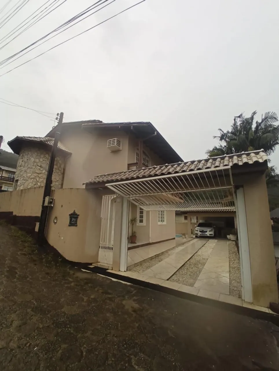 2-bedroom house with a bathtub in Florianópolis — photo 10