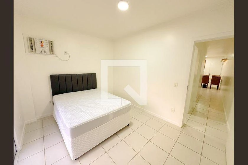 Apartamento com cozinha separada e 2 quartos e 1 vaga — photo 16