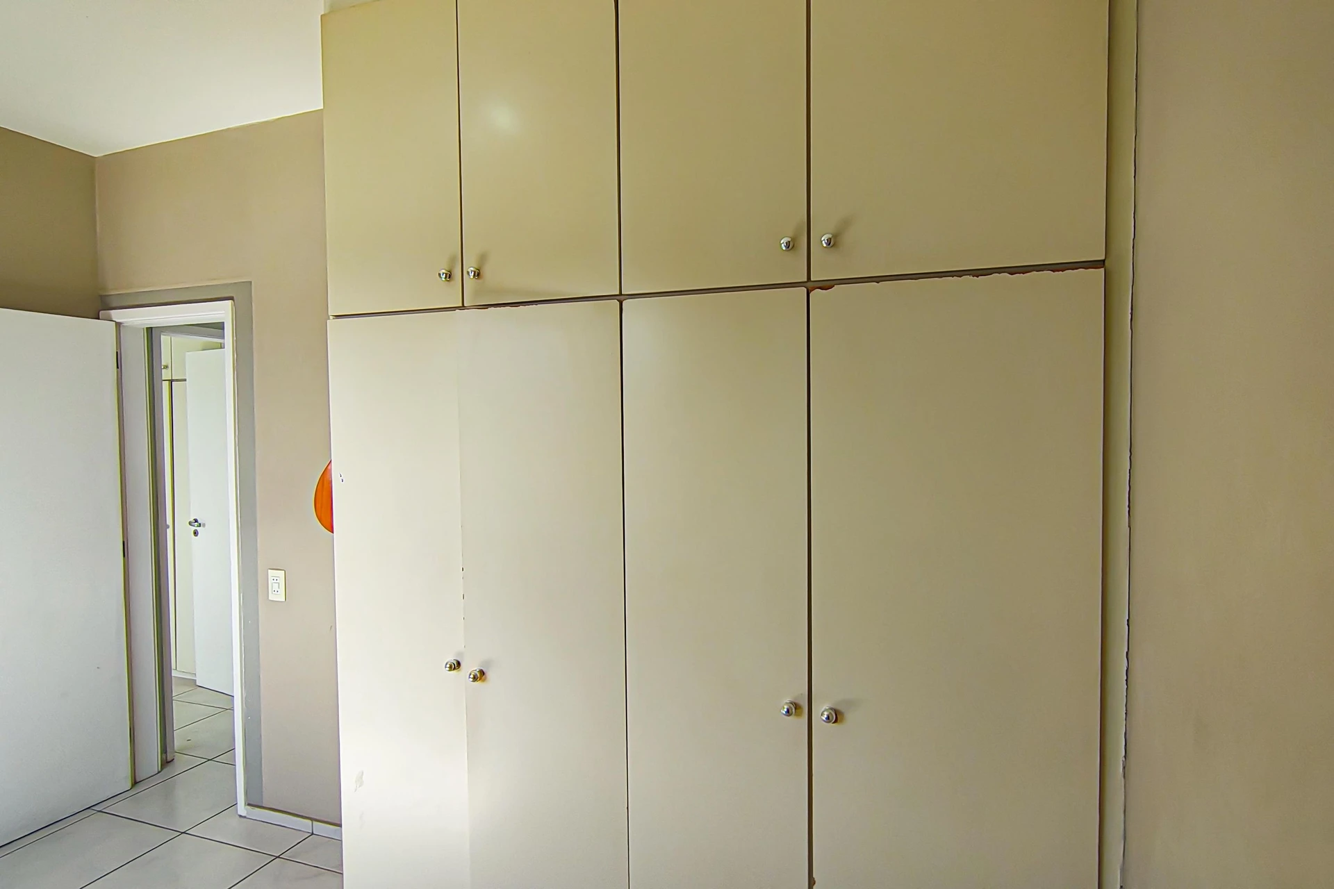 3-bedroom apartment in a building with a gym — photo 27