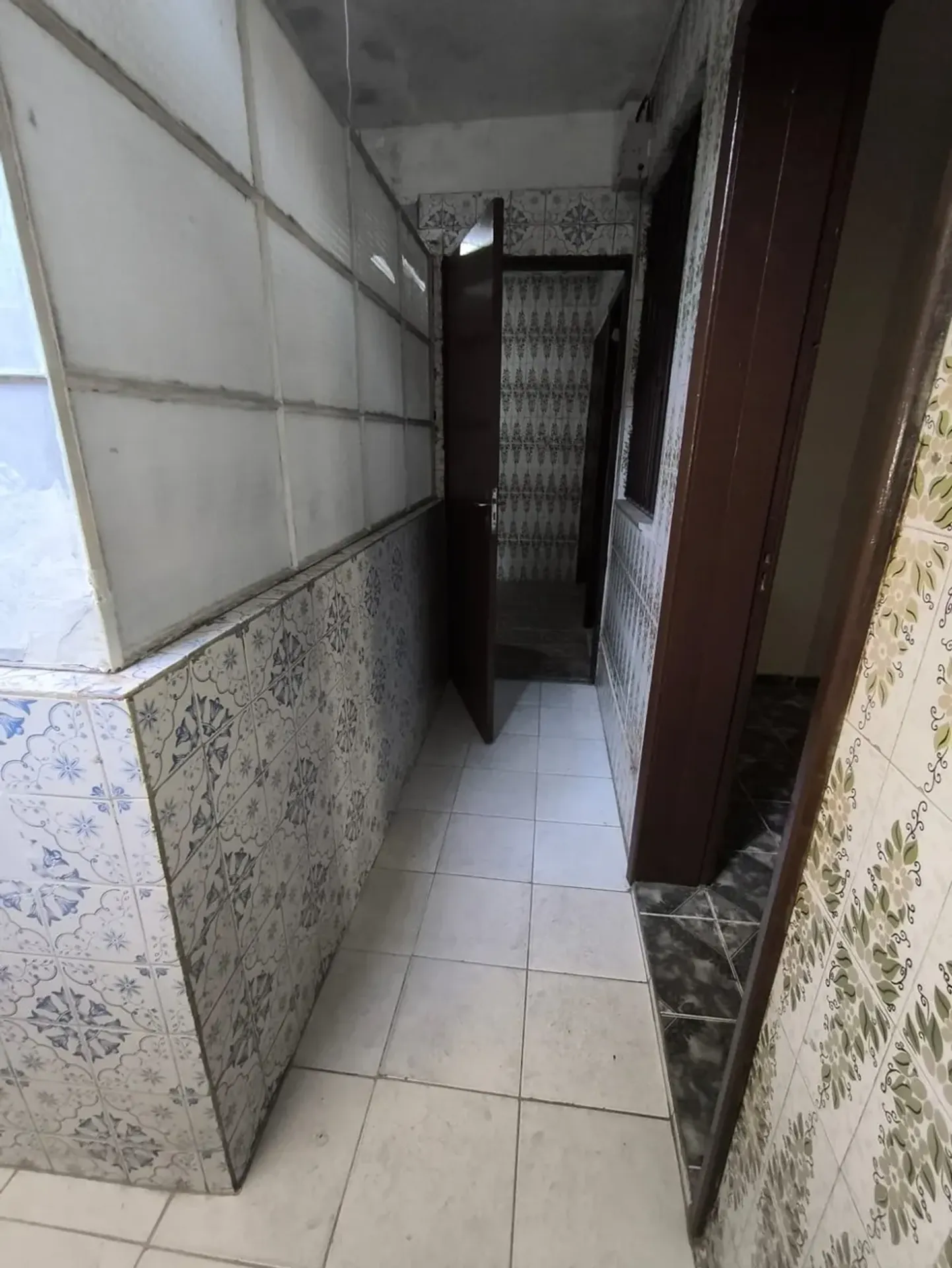 Apartment with 2 bedrooms and a closed kitchen — photo 11