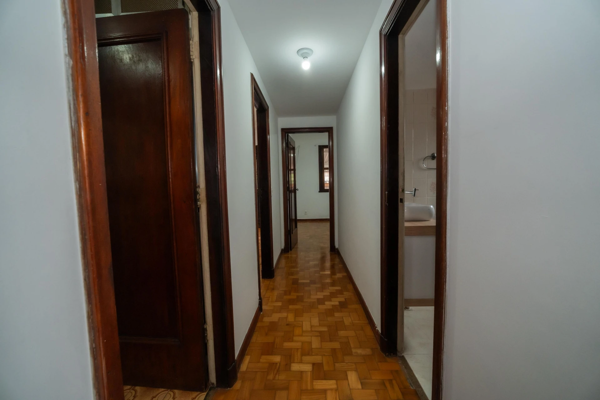 Garden in a 3-bedroom house, 200 m² — photo 49
