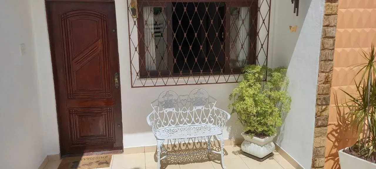 3-bedroom house with a separate kitchen and gas stove — photo 23