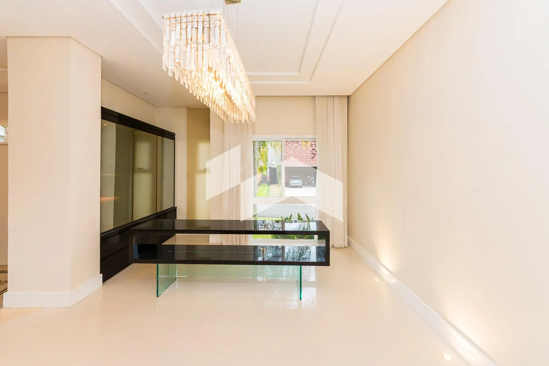 Unfurnished house with 4 en-suite bedrooms and 7 baths — photo 8