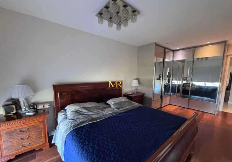 Furnished apartment with 4 en-suite bedrooms and 5 baths — photo 24