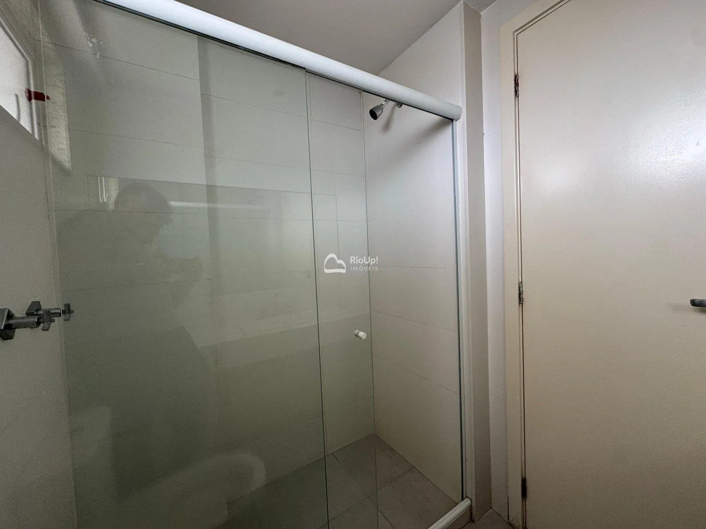 Apartment, 246 m², with a grill on the balcony — photo 12