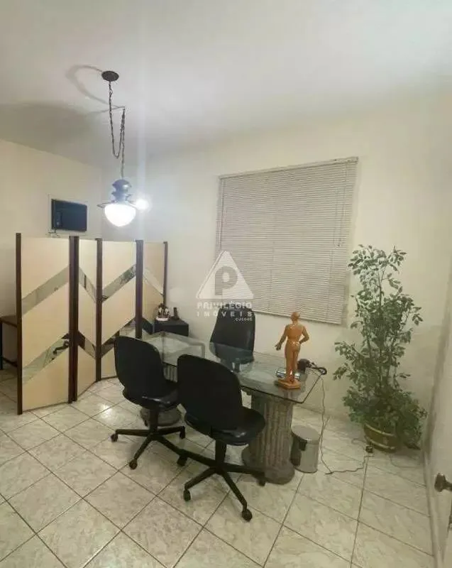 Unfurnished 145 m² house with 3 bedrooms and 3 bathrooms — photo 9