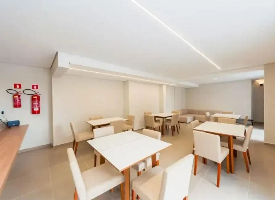2-bedroom apartment with a washing machine in Curitiba — photo 17