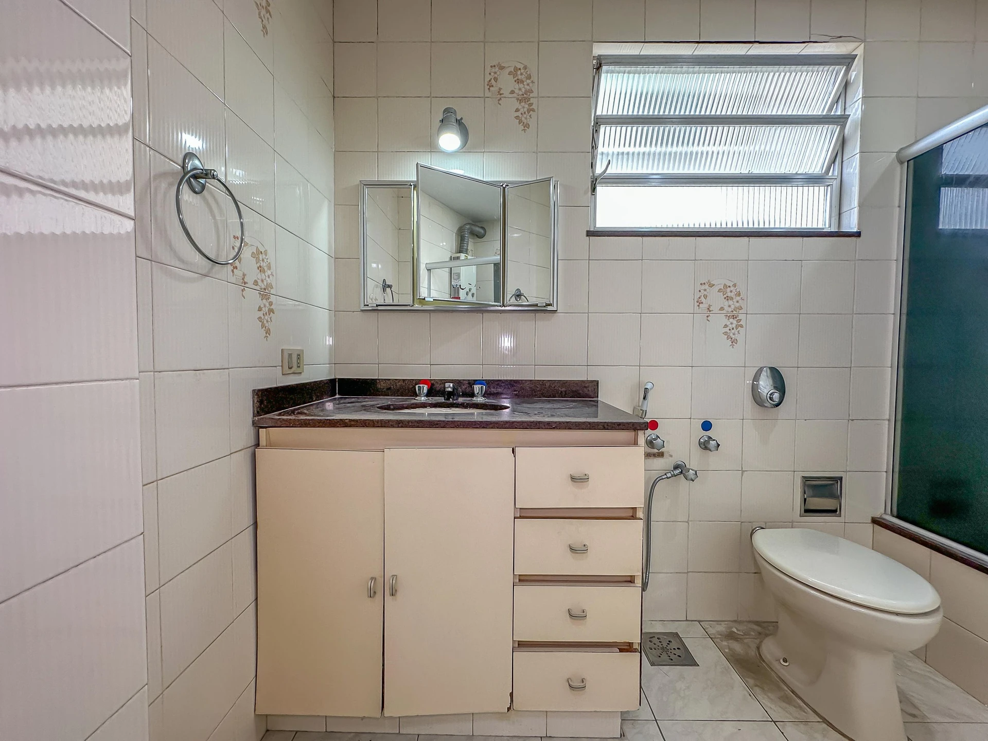 Washing machine in a 2-bedroom apartment, 80 m² — photo 19